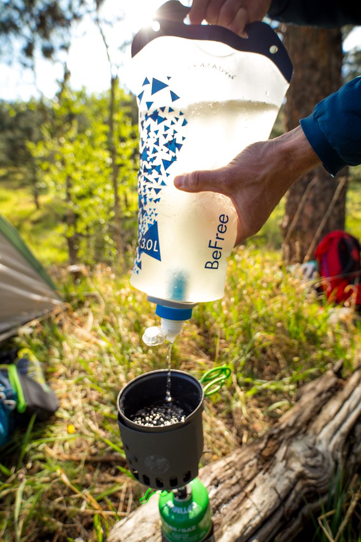 Vattenflaska med vattenrening, 3 liter