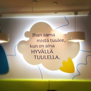 Turengin jäätelötehtaan infotaulu saa hymyilemään