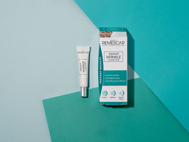 Remescar Instant Wrinkle Corrector - produkt och förpackning mot bakgrund