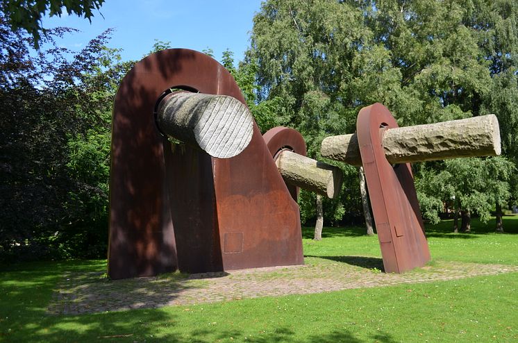 Denkmal zum Matrosenaufstand 1918 (Stahl, Granit