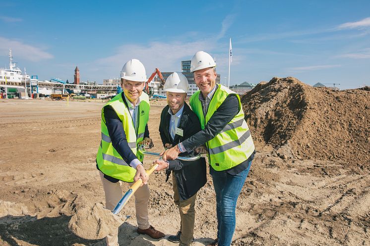 Första spadtag-ceremoni för World Trade Center Helsingborg  och ett nytt Scandic-hotell i Oceanhamnen, Helsingborg.