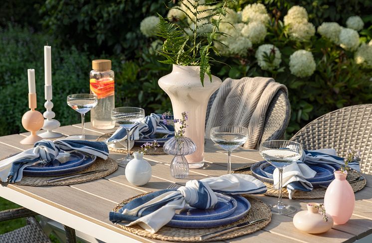 Rusta_2024_S2_Table_setting_Elsa_form_Blue-2-I