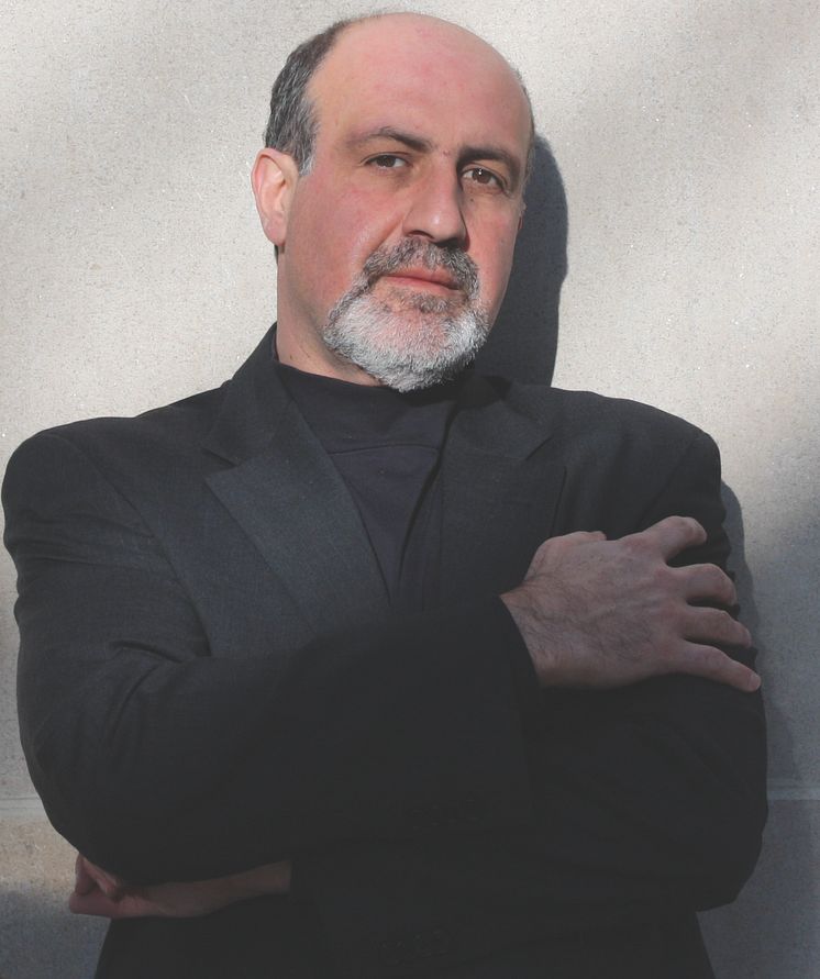 Nassim Taleb föreläser på Medborgarskolan hösten 2019.