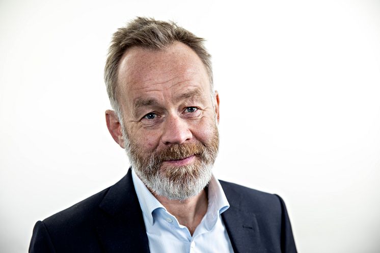 Amund Djuve, Sjefsredaktør i Dagens Næringsliv