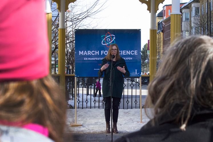 Anna Krook-Riekkola, en av Luleå tekniska universitets forskare som talade under March for Science i lördags.