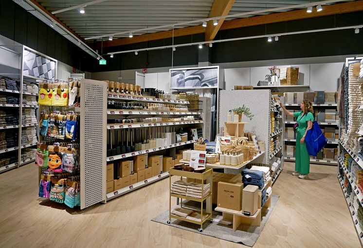 JYSK new store (4).JPG