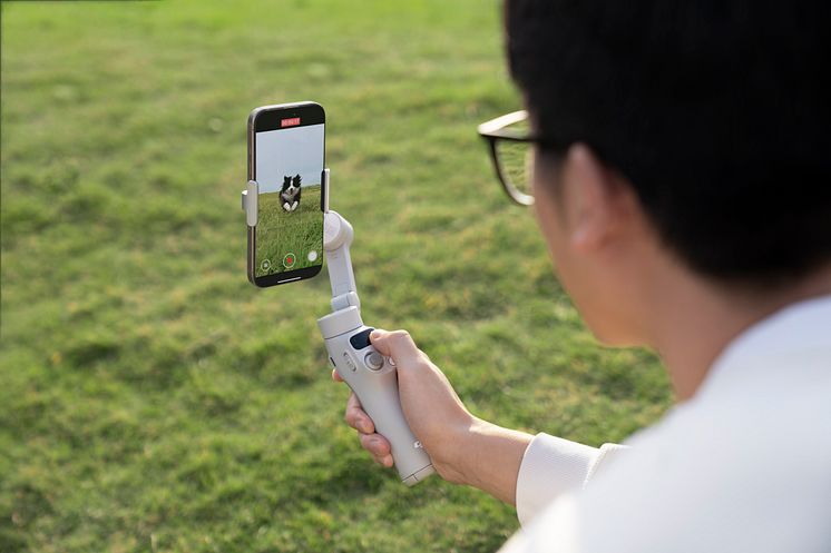 Osmo mobile 7_Power button.jpg