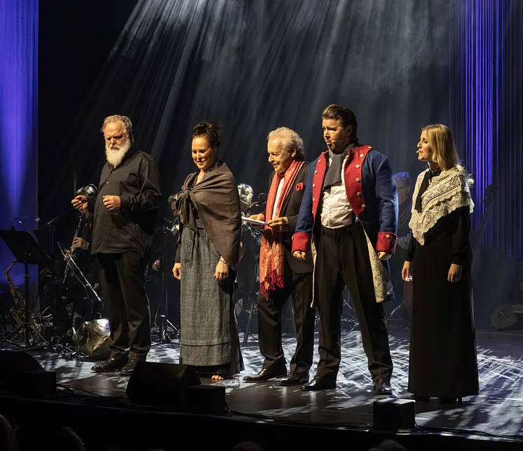 Janne Åström
Nina Söderqvist
Herman Lindqvist
Kalle Leander
Emmi Christensson
