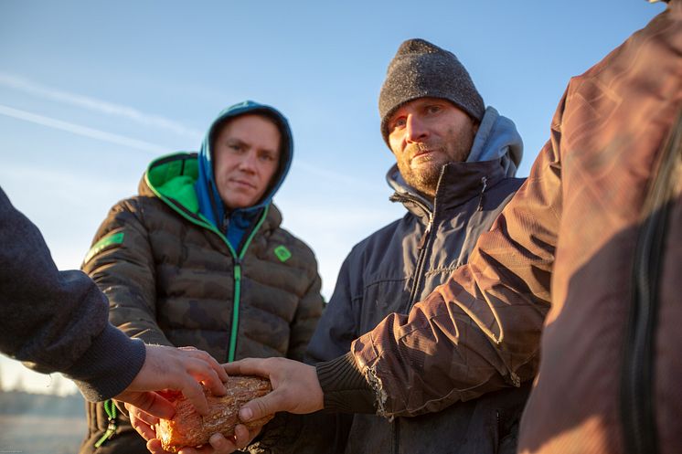Hunt For Baltic Gold (3)_HISTORY