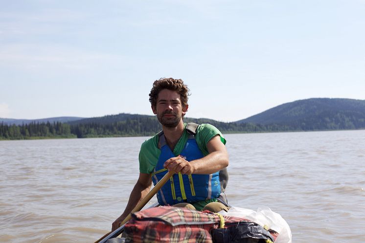 Hi-res image - Ocean Signal - Canoeist and writer Adam Weymouth during his journey down the Yukon River 