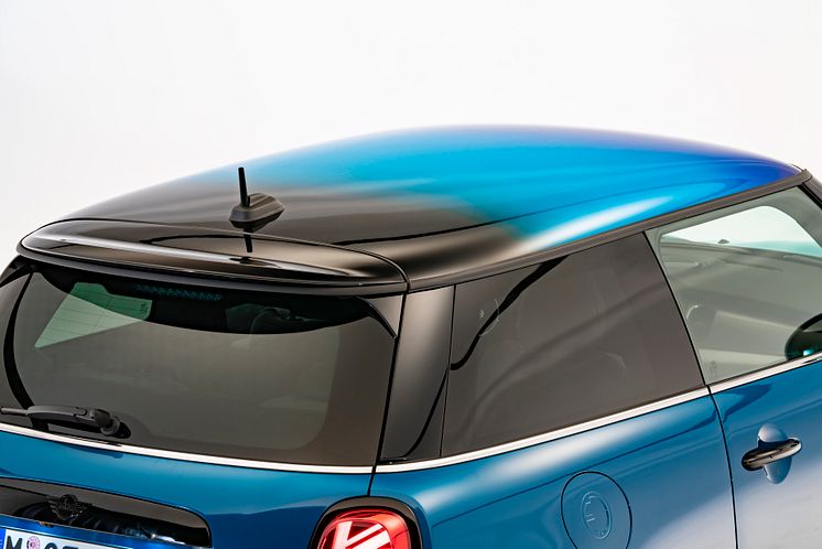 MINI Cooper SE med Multitone Roof