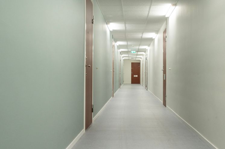 Medicinaren efter renovering korridor