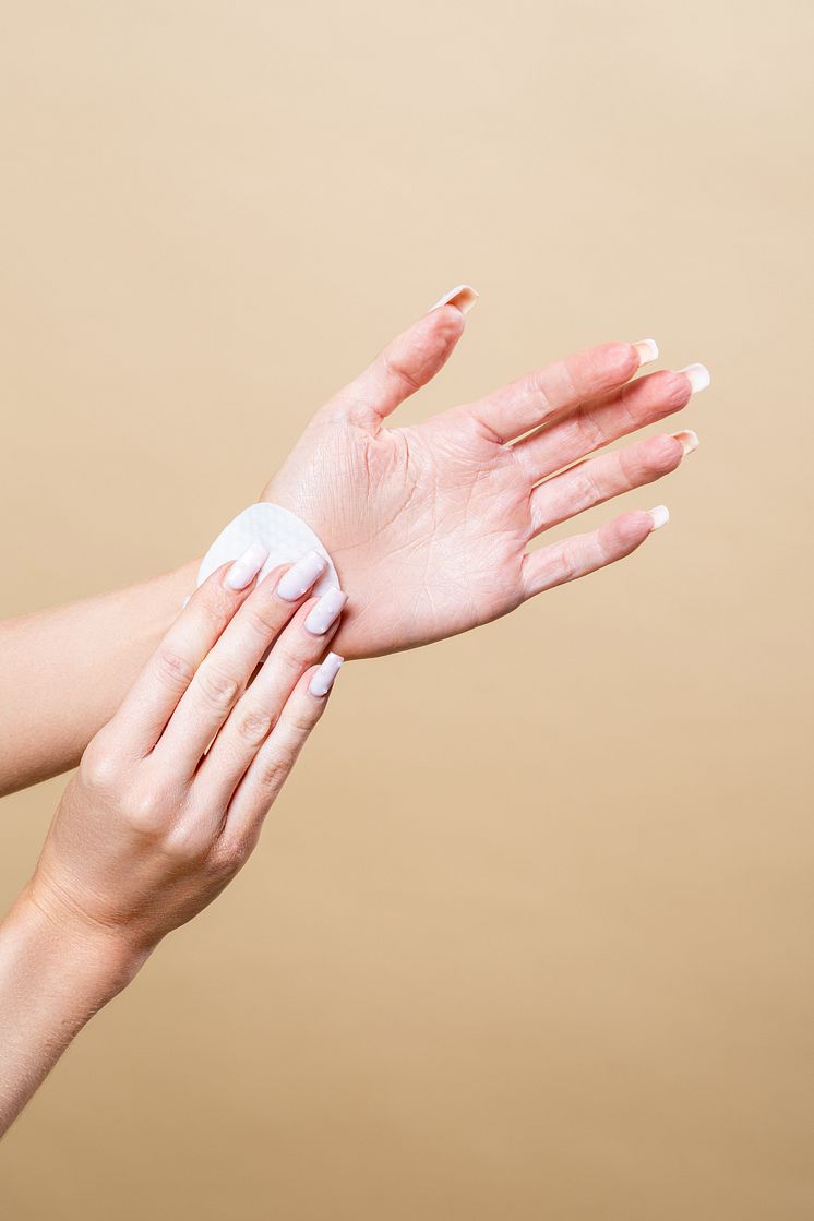 Self-Tan Remover Pads_1.jpg