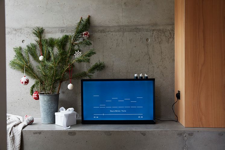 Samsung Serif TV - In time for christmas