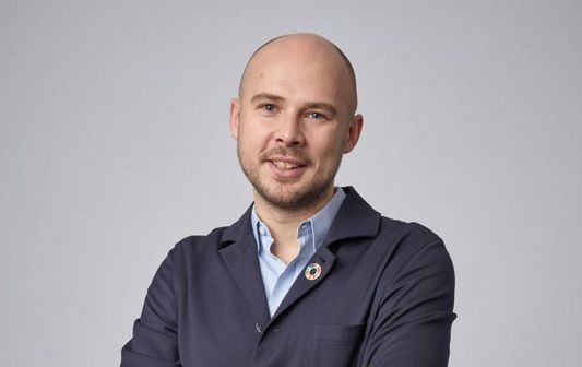 Axel Wallin, Hemma