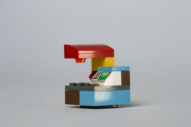 Fra 23.9 til 12. 10 kan du i tre helger på rad og hele uke 40 boltre deg med ett tonn LEGO på Teknisk museum.