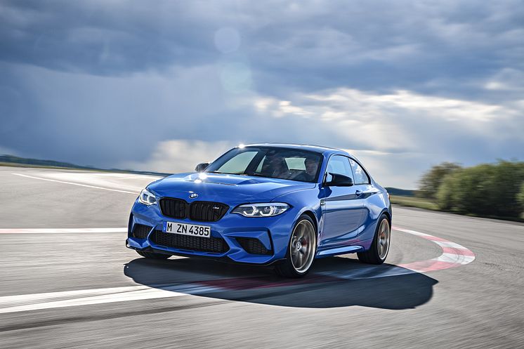 BMW M2 CS