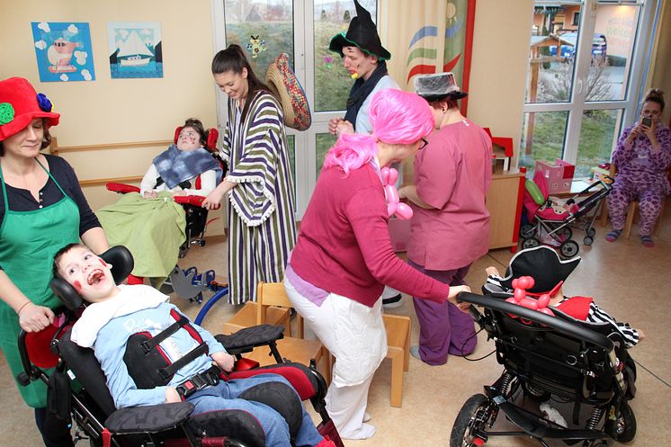 Bärenherz feiert Fasching im Seepark Auenhain