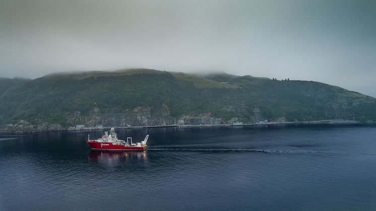 MV Fugro Galaxy passing DC1-Stavanger