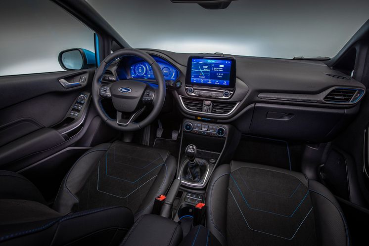 2021_FORD_FIESTA_STUDIO_INTERIOR_16