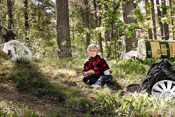 En sopsäck i skogen påverkar väl inte dig.tif