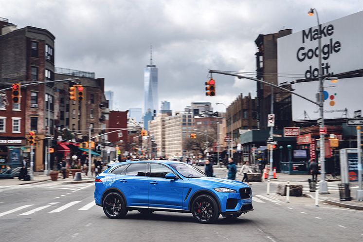 J_F-PACE SVR_19MY_New_York