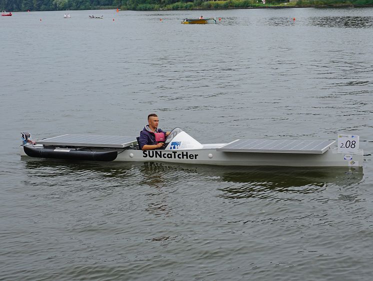 TH-Team belegte den zweiten Platz bei der 2. Wildauer Solarboot-Regatta auf der Dahme