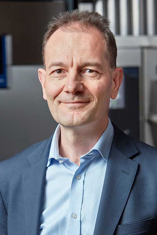 Jacob-Broberg-Electrolux-Prof-Management-web-500