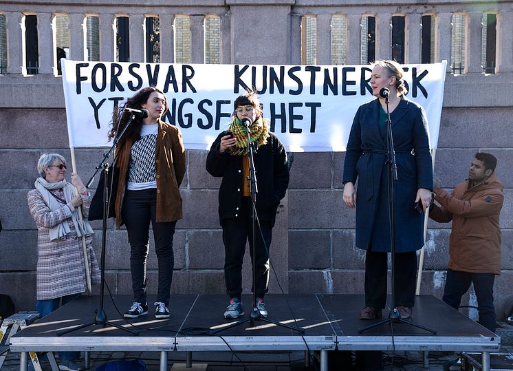 Forsvar kunstnerisk ytringsfrihet – solidaritet med kunstnerne