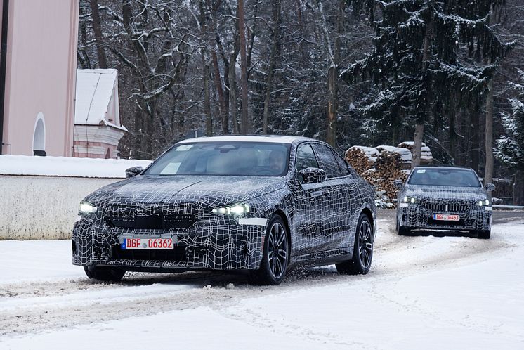 Helt nye BMW i5 Sedan på kamuflerte tester