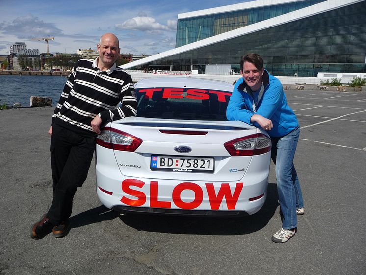 Knut Wilthil og Henrik Borchgrevink kjørte 2536,4 km på en dieseltank med en ordinær Ford Mondeo ECOnetic