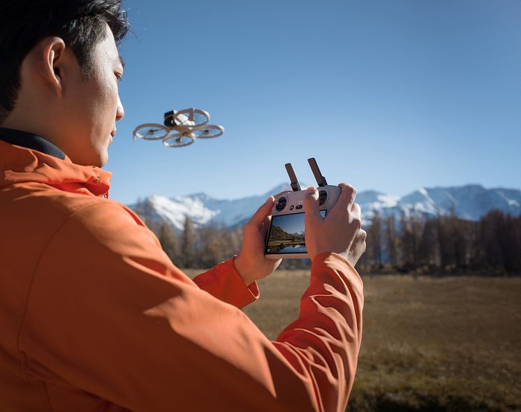 DJI FLIP_RC2 Romote Control_RC2.jpg