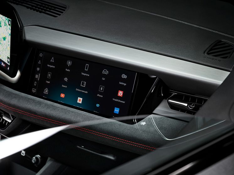 Audi Q6 e-tron MMI-forsædepassagerdisplay
