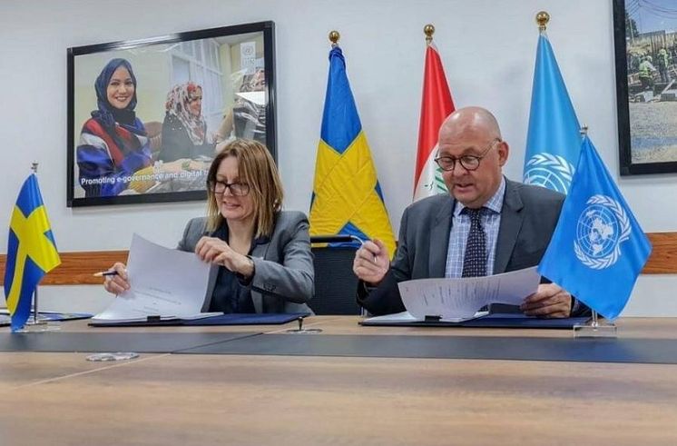 The-Swedish-Ambassador-to-Iraq-Jessica-Svardstrom-and-UNDP-Resident-Representative-in-Iraq-Auke-Lootsma.-Photo-UNDP-850x560