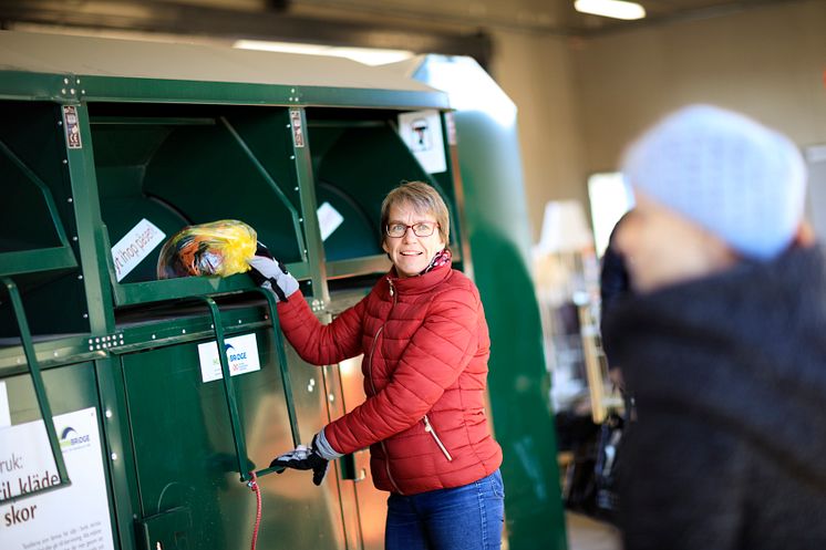 Textilinsamling på återvinningscentralen