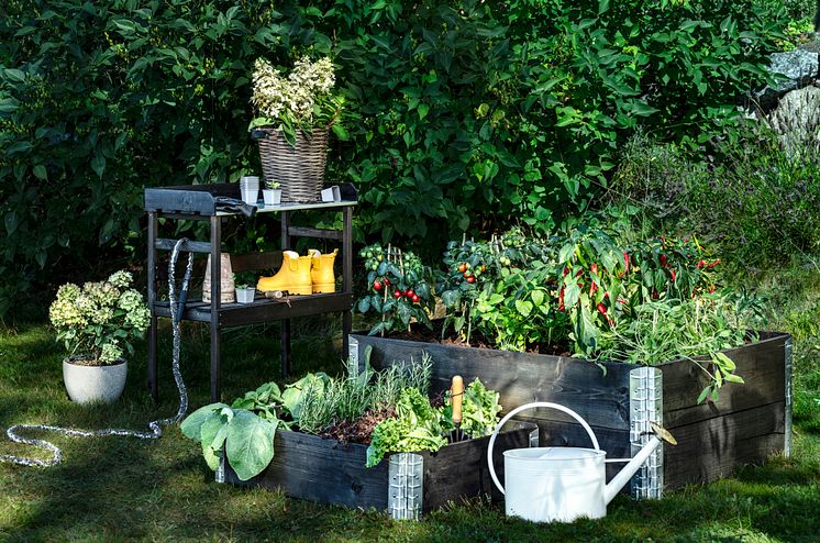 Rusta_2023_S2_Gardening_pallet_black-1-I