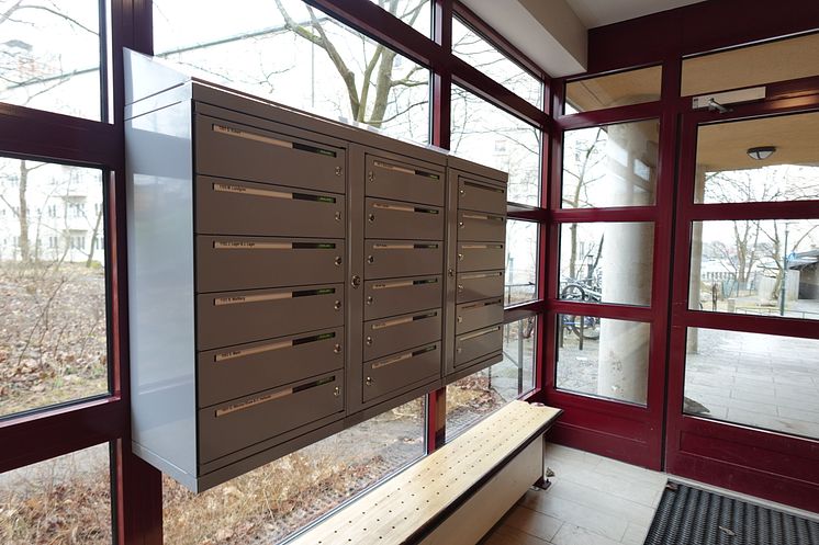 Väderboxar (säkerhetsdörrar från Boxicon) för postboxar och fastighetsboxar