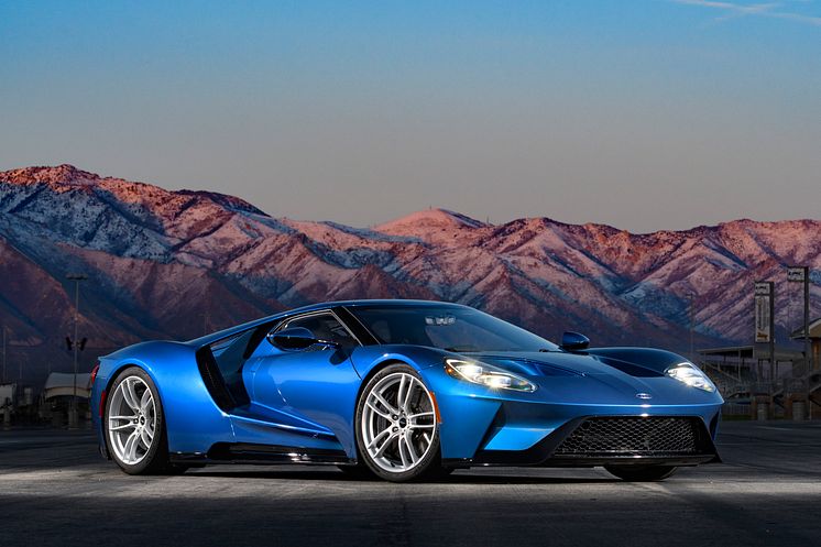 Ford GT baner vejen for nye teknologier