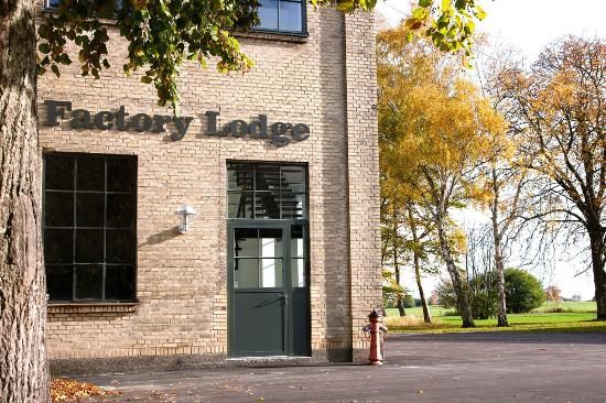 hotel-factory-lodge