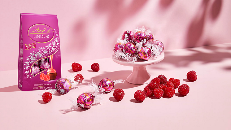 NYHET LINDOR 2024_Raspberry and Cream_1920x1080px.png