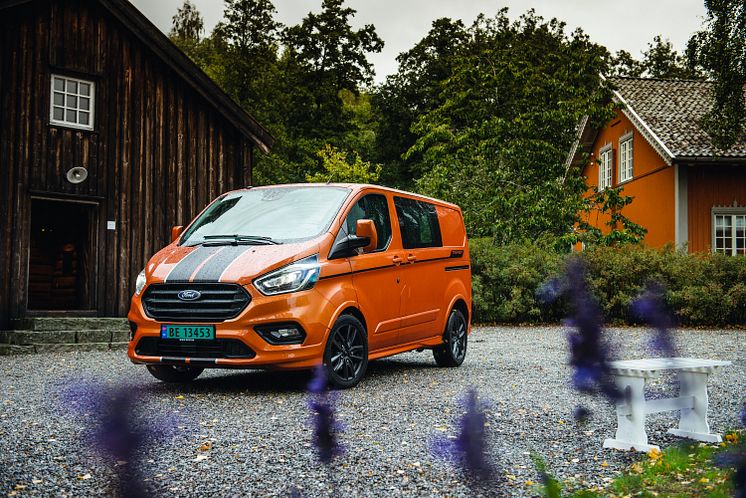 Nye Ford Transit Custom Sport 2018