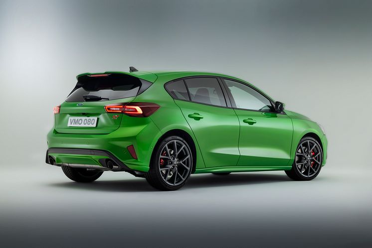 2021_FORD_FOCUS_ST_02