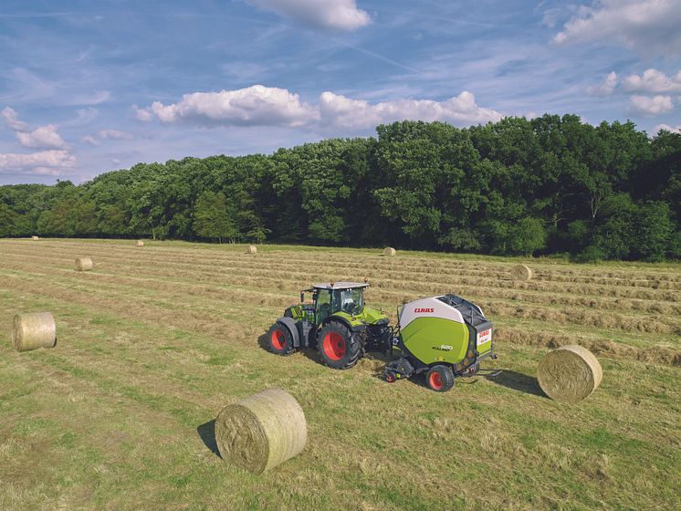 CLAAS ROLLANT 620.