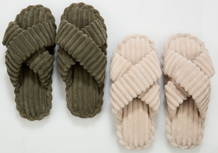 JYSK_Chinelos SELJA tamanho 35-42 sortido_10€.tif