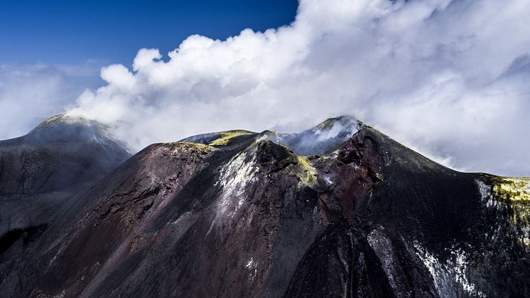 DJI Stories - Predicting Mount Etna 02