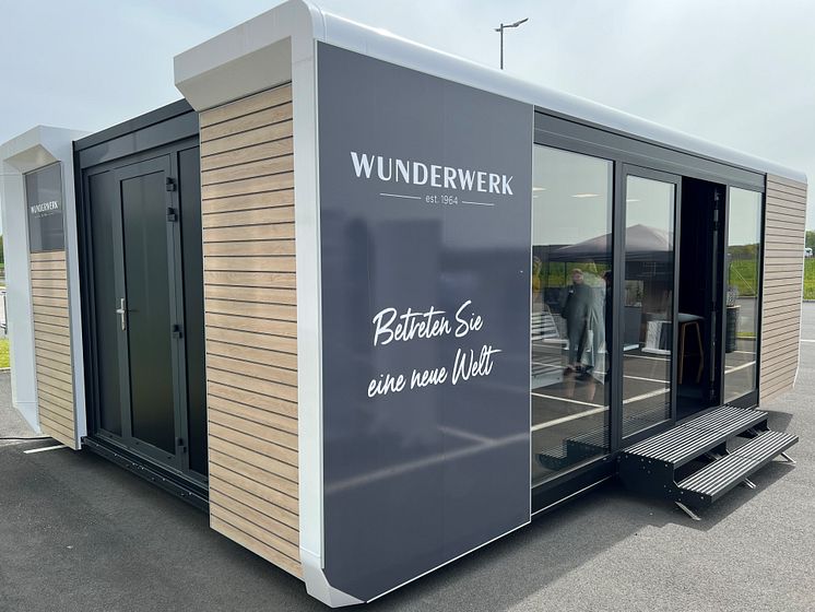 hagebau_erfolgreiche_Eigenmarken-Roadshow_Cube