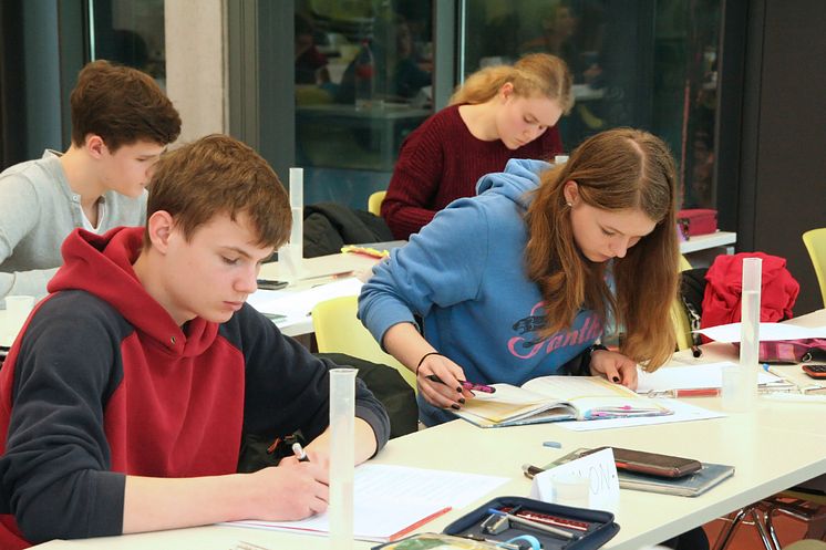 12. regionale Schüler-Physik-Olympiade am 25. Februar 2015 an der Technischen Hochschule Wildau 