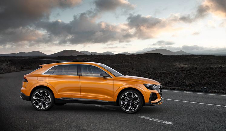 Audi Q8 sport concept (Krypton Orange)