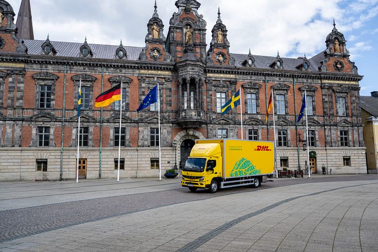 Falkenklev Logistik väljer Next Generation FUSO eCanter