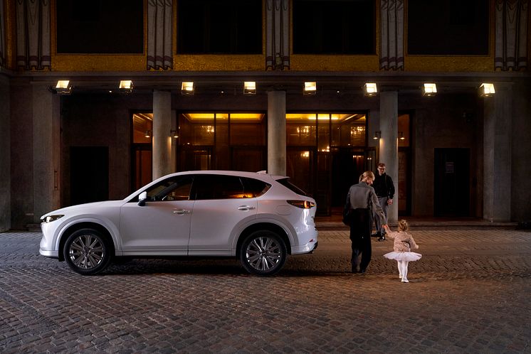 2022 CX-5 Signature